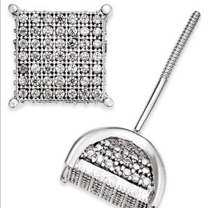 Meet your Posher, Cassie